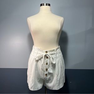 White High Shorts
